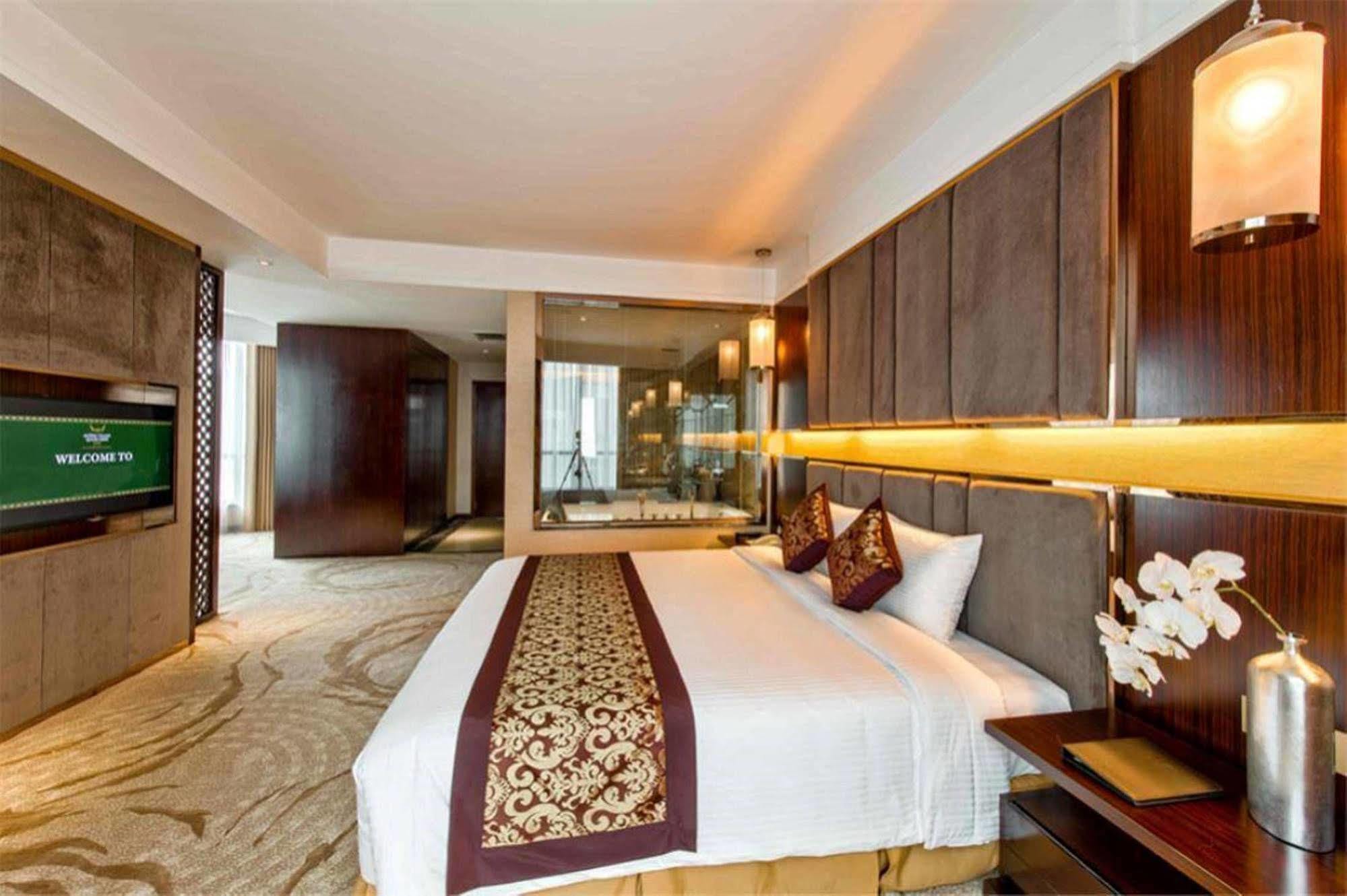 Muong Thanh Luxury Buon Ma Thuot Hotel Extérieur photo